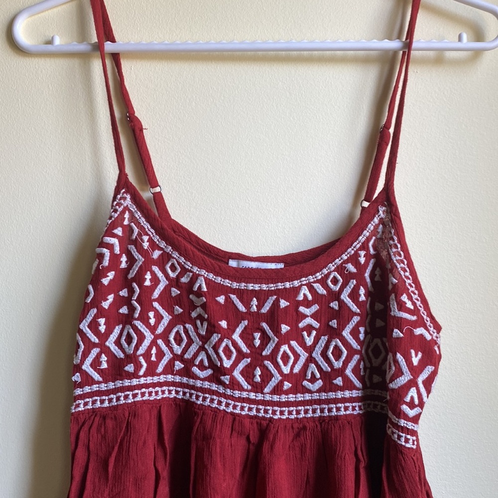 FOREVER 21 • Red Embroidered Sleeveless Blouse - Picture 2 of 6